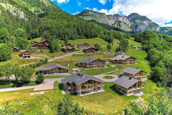 AlpChalets 4S zomer vakantie Frankrijk Alpen Portes du Soleil appartementen zwembad vallei Abondance