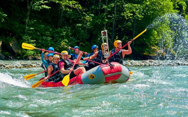 Raften 1 Dranse rivier Frankrijk Geneve Portes du soleil vakantie rafting.jpg
