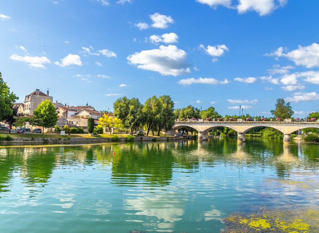 Cognac 4a Frankrijk vakantie comfort Charente likeur wijn luxe villa tour champagne.jpg