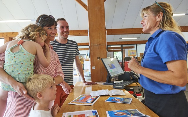 Espinet P2 Quillan  Languedoc vakantiepark Frankrijk vakantiehuis bergen zee animatie kinderen.jpg