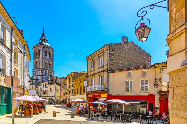 Cognac 6S Frankrijk vakantie comfort Charente likeur wijn luxe villa tour champagne.jpg