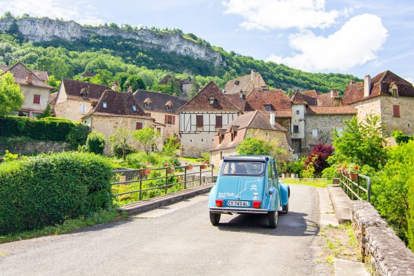 Frankrijk Autoire 13 Dordogne Lot vakantiepark luxe villa plus beaux vilage france bergen.jpg
